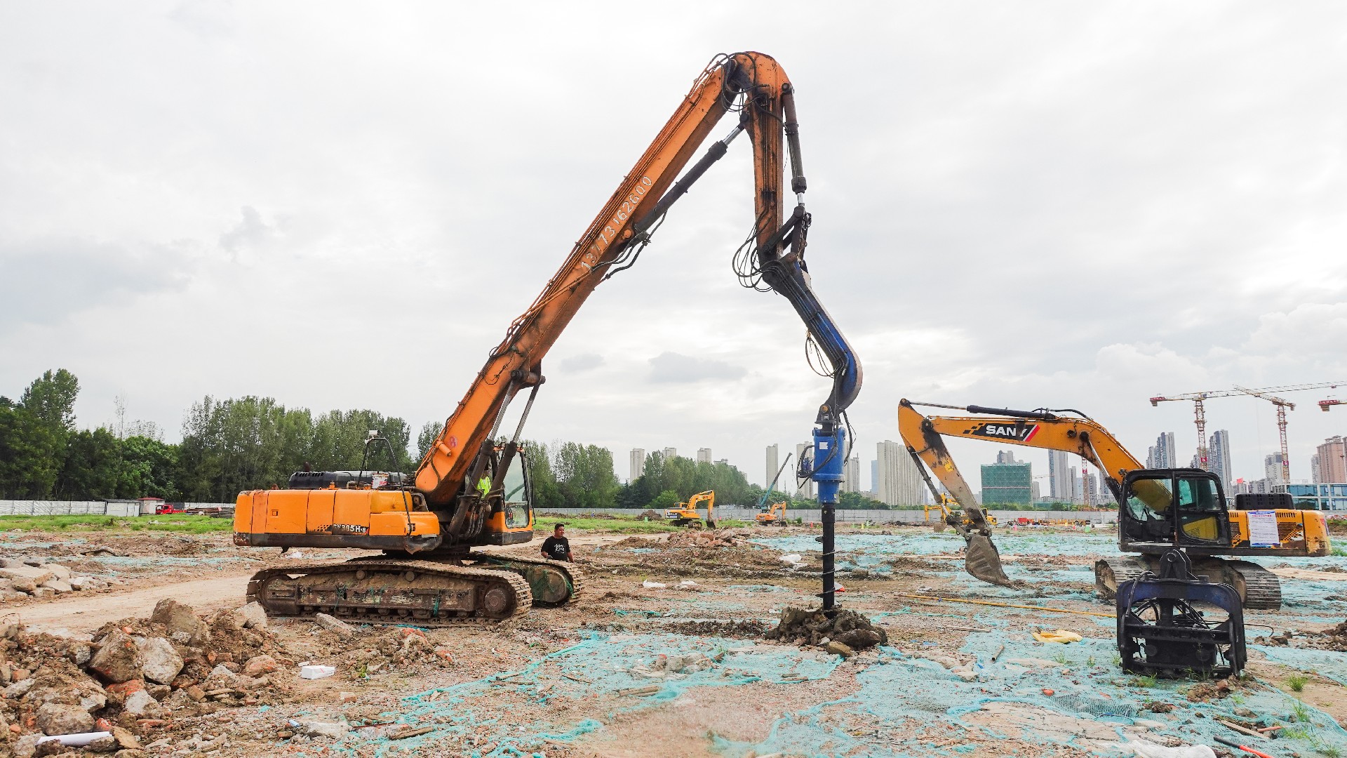 高效便捷——北奕雙缸液壓剪、鉆機(jī)連獲好評(píng)！ 